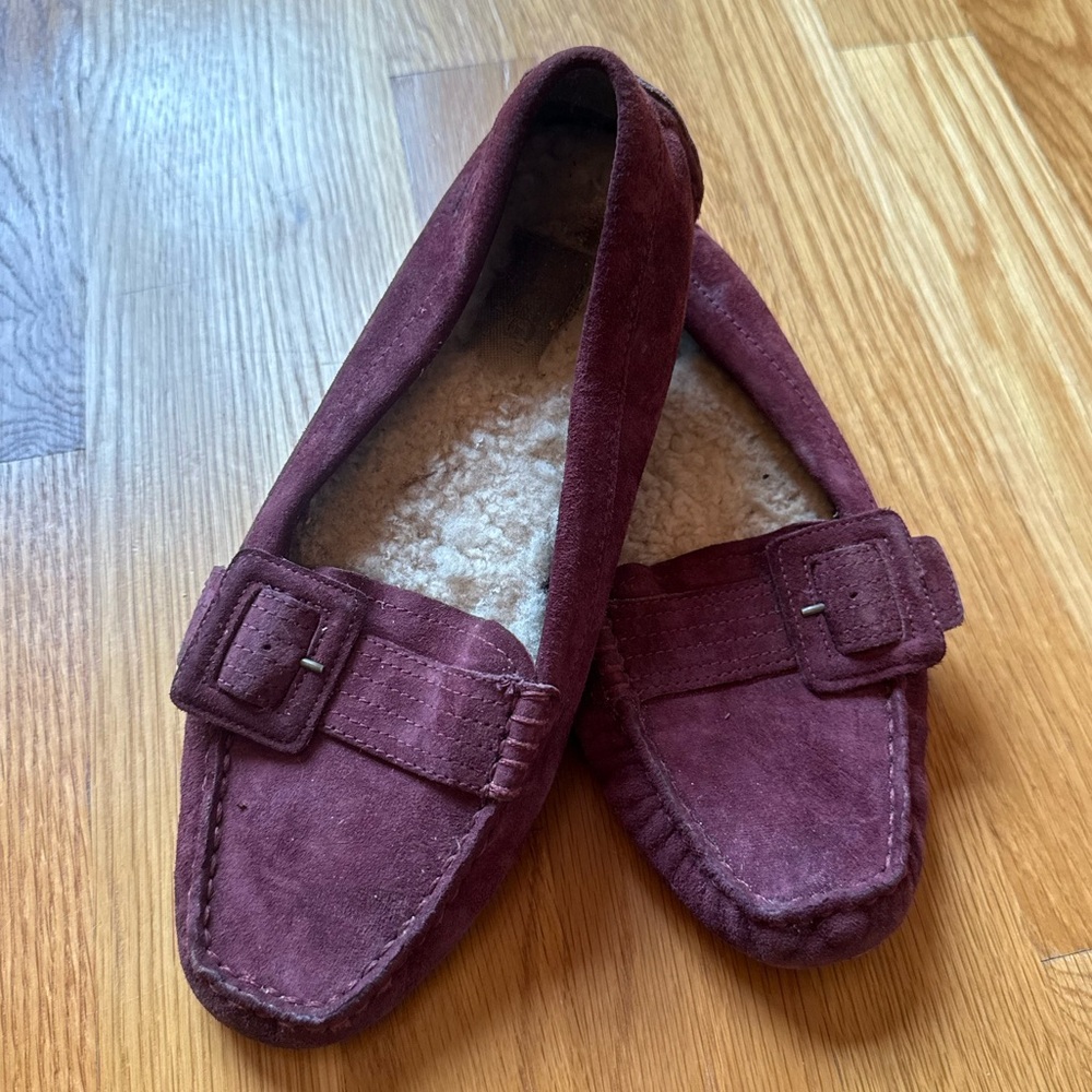 UGG Retreat Shearling Buckle Moccasin Suede Loafers in Burgundy
